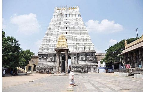 வைணவ ஆலயங்களில் நவக்கிரக சன்னிதி தனியாக இருப்பதில்லை ஏன்?