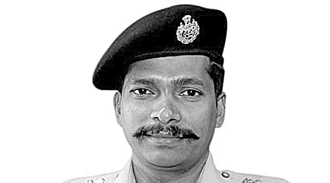 தன்னிலை உயர்த்து! - 48: அழிவதற்கே ஆணவம்!