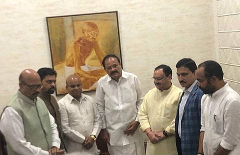 தெலுங்கு தேசம் கட்சியில் இருந்து 4 எம்.பிக்கள் விலகல்: பாஜகவில் சேர உள்ளதாக தகவல்