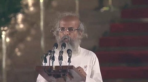 அனைத்து எதிர்க்கட்சிகளும் மோடியிடம் மன்னிப்பு கேட்க வேண்டும்: முழங்கிய மத்திய அமைச்சர்
