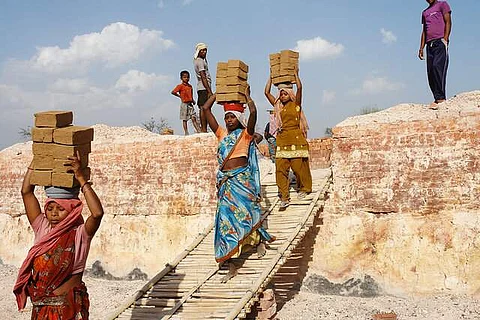 சுதந்திரமும் பாதுகாப்பும் தவிர வேறு எதுவும் அவசியமில்லை