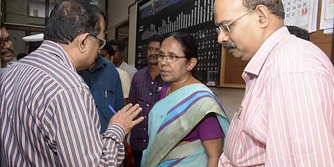 கேரள இளைஞர் நிபா வைரஸ் காய்ச்சல் அறிகுறியுடன் மருத்துவமனையில் அனுமதி