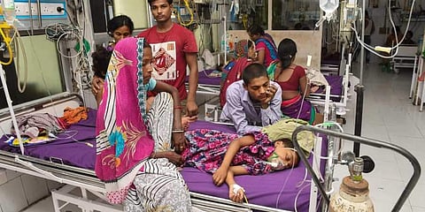 மூளை அழற்சி நோயால் பிகாரில் உச்சகட்ட அபாய நிலை: மௌனம் கலைத்தார் நிதிஷ் குமார்