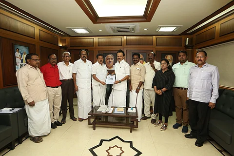 ‘வரைவு தேசிய கல்விக் கொள்கை’ குறித்து ஆய்வறிக்கை: ஸ்டாலினிடம் ஒப்படைப்பு