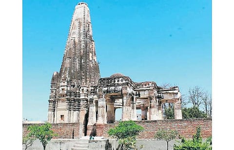 1000 ஆண்டுகள் பழைமையான ஹிந்து கோயில் பாகிஸ்தானில் 72 ஆண்டுகளுக்குப் பிறகு மீண்டும் திறப்பு