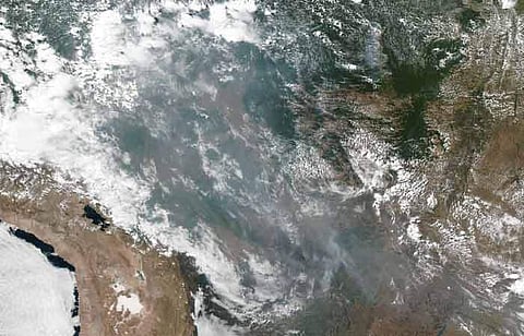 அமேசான் காட்டுத் தீ ( நாசாவின் செயற்கைக்கோள் படம்).