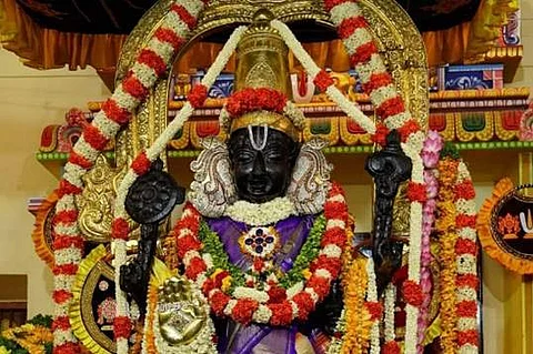 அத்திவரதர் உள்ளங்கையிலிருந்த மா.சு.ச பற்றி உங்களுக்குத் தெரியுமா?
