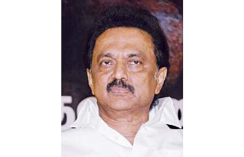 புதுச்சேரியில் சாலைகளுக்கு கருணாநிதி பெயர்: நாராயணசாமி மற்றும் கிரண்பேடிக்கு ஸ்டாலின் நன்றி