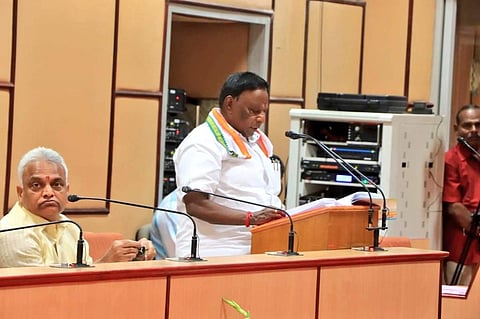 விபத்தில் சிக்கியவர்களுக்கு உதவினால் ரூ.5,000 சன்மானம்: புதுச்சேரி முதல்வர் அறிவிப்பு!