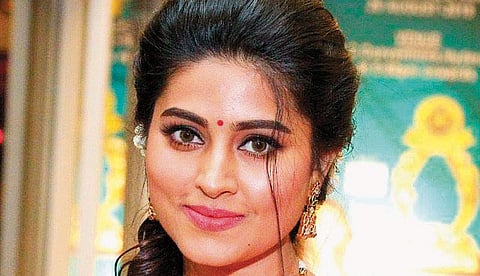 திரௌபதி வேடத்தில் சிநேகா