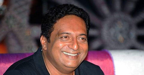 சர்ச்சைக் கருத்து: பிரகாஷ் ராஜிடம் மன்னிப்புக் கேட்ட பாஜக எம்.பி