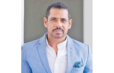 ராபர்ட் வதேரா வெளிநாடு செல்ல நீதிமன்றம் அனுமதி