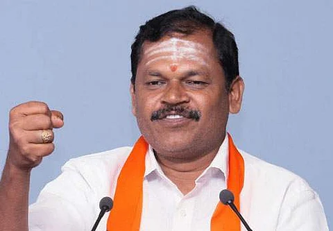 தமிழக அரசியலில் ரஜினிகாந்த் திருப்புமுனையை ஏற்படுத்துவார்: அா்ஜூன் சம்பத் பரபப்பு பேட்டி