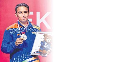 உலக குத்துச்சண்டை சாம்பியன்ஷிப்: இந்தியாவுக்கு வெள்ளிப் பதக்கம்: அமித் பங்கால் சாதனை