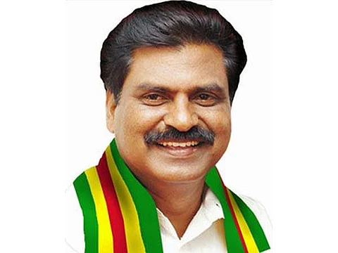 கொங்குநாடு மக்கள் தேசிய கட்சியின் பொதுச்செயலாளர் ஈஸ்வரன்