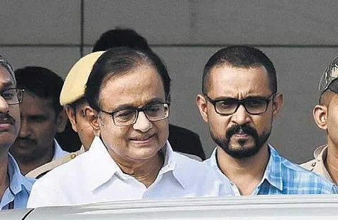 சிபிஐக்கு எதிரான முன்ஜாமீன் மேல்முறையீட்டு மனுவை திரும்பப் பெற்றார் சிதம்பரம்