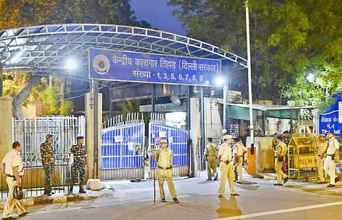 தெற்கு ஆசியாவின் மிகப் பெரிய சிறை திகார்
