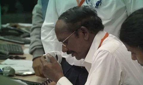 'செருப்பு கூட இல்லை; வயலில் வேலை செய்துகொண்டே படிப்பேன்' - இஸ்ரோ தலைவர் சிவனின் கரடு முரடான வாழ்க்கைப் பயணம்!