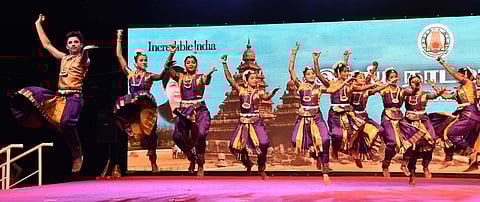 செங்கல்பட்டு மாவட்டம், சிங்கப்பெருமாள் கோயில் , டாக்டா் மீனாட்சிராகவனின் விநாயகா நாட்டியாலயாப்பள்ளி மாணவமாணவிகளின் பரதநாட்டிய நிகழ்ச்சிகள்