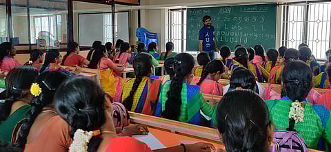 ‘ஓராண்டுக்குள் ஒரு லட்சம் பேருக்கு தமிழி பயிற்சி’