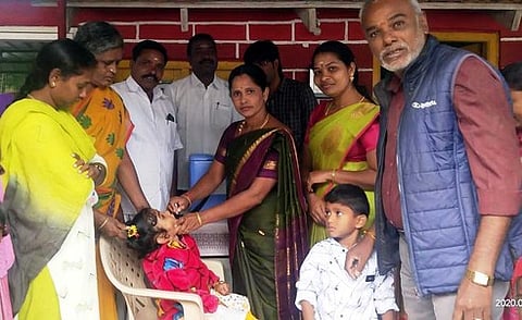 ஏற்காட்டில் போலியோ சொட்டு மருந்து முகாமைத் துவக்கி வைத்த எம்எல்ஏ கு. சித்ரா.