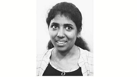 "கொலையுதிர் காலம்' நூலை விரும்பி வாங்கியுள்ளேன்