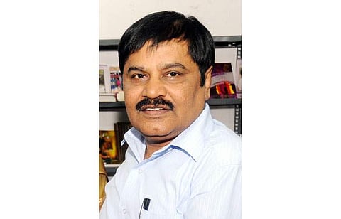 ஆனந்தரங்கம் பிள்ளை டைரிக்குறிப்பு 12 தொகுப்புகளையும் வாங்கியுள்ளேன்