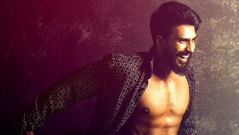 குடிப்பழக்கத்தை நிறுத்தி, சிக்ஸ் பேக் உடற்கட்டுக்கு மாறியது எப்படி?: விடியோ வெளியிட்டுள்ள நடிகர் விஷ்ணு விஷால்!