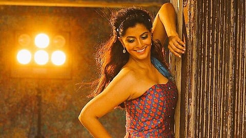 என்னை எதிர்த்தவர்களுக்கு நன்றி: நடிகை வரலட்சுமி