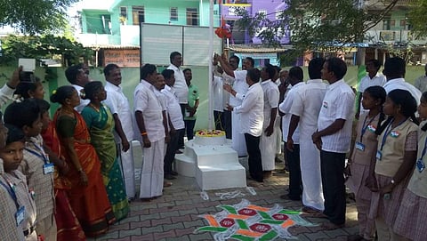 கும்மிடிப்பூண்டியில் குடியரசு தின விழா கோலாகலம்