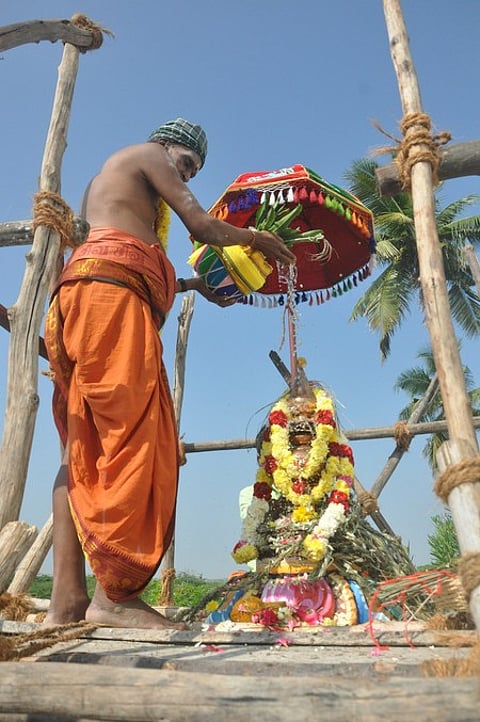நாகையில் ஸ்ரீ சித்தி விநாயகா் கோயிலில் நடைபெற்ற குடமுழுக்கு.
