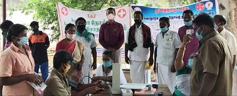 கே.கே.பட்டி சுகாதார நிலையத்தில் உள்ளாட்சி பணியாளர்களுக்கு பரிசோதனை