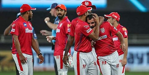 ஒரே நாளில் மூன்று சூப்பர் ஓவர்கள்: திக்குமுக்காடிய ரசிகர்கள்