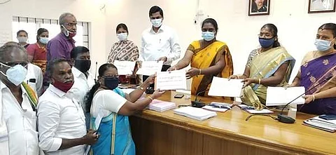 ராணிப்பேட்டை மாவட்டத்தில் உள்ள 4 சட்டப்பேரவை தொகுதிகளுக்கான வரைவு வாக்குச்சாவடி பட்டியல் மாவட்ட ஆட்சியர் ச.திவ்யதர்ஷினி வெளியிட்டார்.