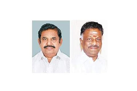 தீபாவளி திருநாள் இருள் விலகி ஒளி பிறக்கும் தினமாக கருதப்படுகிறது: அதிமுக