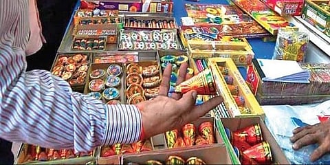 தீபாவளி: பொதுமக்களுக்கு மத்திய ஜவுளி அமைச்சகம் வேண்டுகோள்