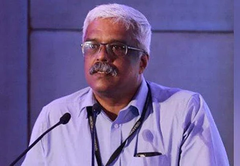 கேரள தங்கக் கடத்தல் வழக்கில் ஐ.ஏ.எஸ் அதிகாரியான சிவசங்கருக்கு கொச்சி நீதிமன்றம் ஜாமீன் வழங்க மறுத்து விட்டது.