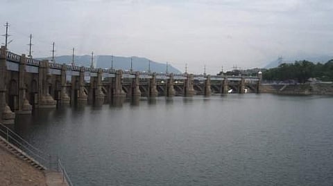 மேட்டூர் அணை.