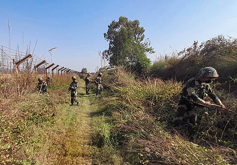 Pakistani Intruder Apprehended Along International Border In Jammu