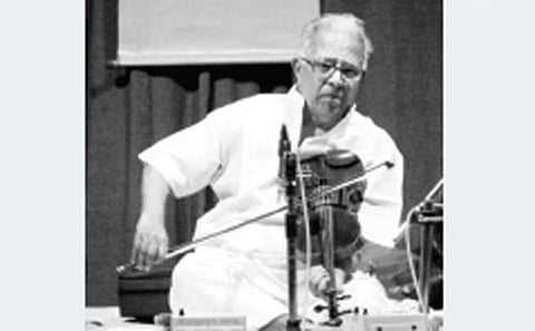 இசைக்கலைஞர் டி.என்.கிருஷ்ணன்