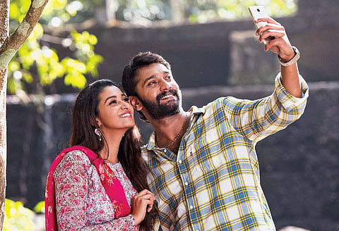 களத்தில் சந்திப்போம்