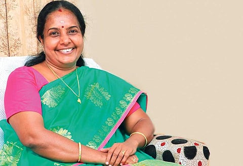 பிறப்பின் அடிப்படையில் இயங்கும் கட்சி திமுக!: வானதி சீனிவாசன்