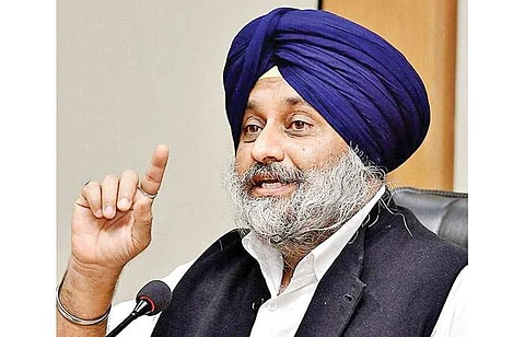 சிரோமணி அகாலிதளத்தின் தலைவர் சுக்பீர் சிங் பாதல்