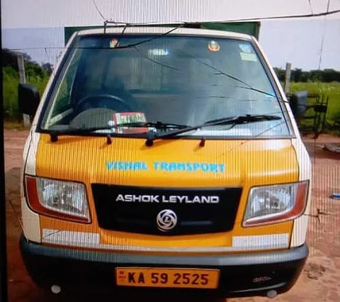 கடத்திச் செல்லப்பட்ட மினி லாரி