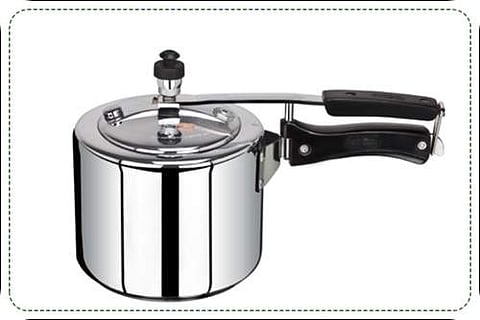 அமமுகவுக்கு ‘பிரஷா் குக்கா்’ சின்னம்: மக்கள் நீதி மய்யத்துக்கான சின்னம் மறுப்பு