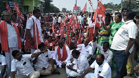 திருவள்ளூரில் சாலை மறியல்