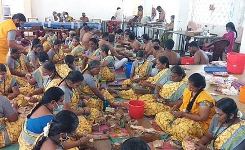 திருச்செந்தூா் கோயில் உண்டியல் வருமானம் ரூ. 1.80 கோடி