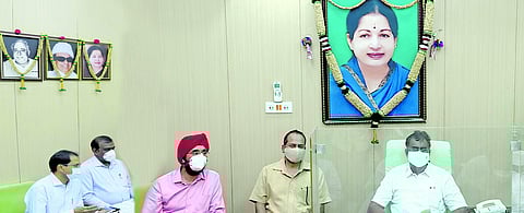 கரோனா காலத்தில் மகளிா் சுய உதவிக் குழுக்களுக்கு ரூ.1,267 கோடி கடனுதவி: அமைச்சா் எஸ்.பி.வேலுமணி