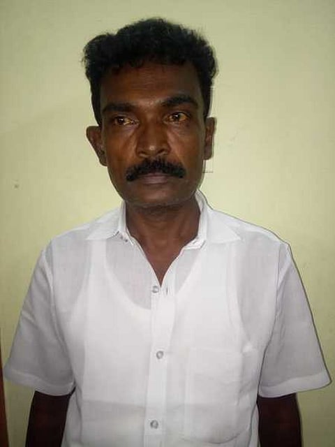 வைரக் கற்கள் விற்பனை மோசடி: இருவா் கைது