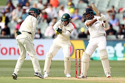 முதல் டெஸ்ட்: இந்தியா நிதான ஆட்டம் (233/6)